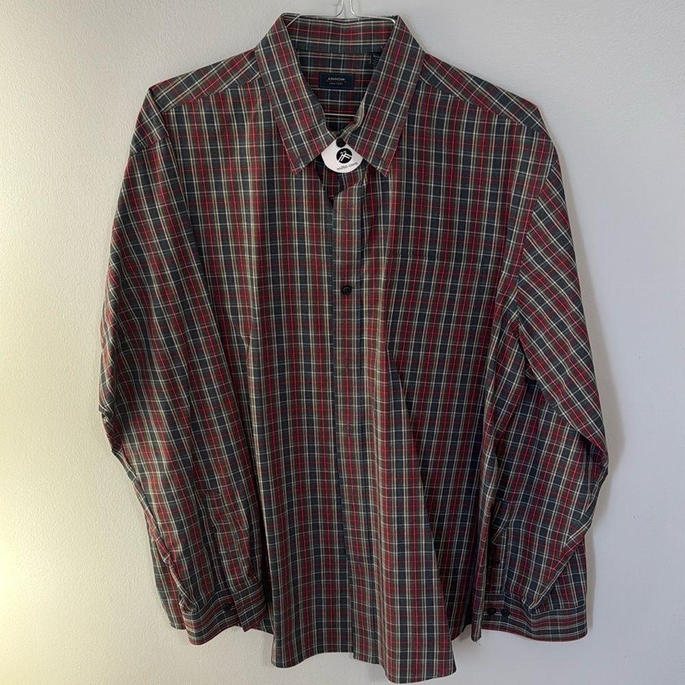 Arrow Men's Long Sleeved Button Up Plaid Dress Shirt